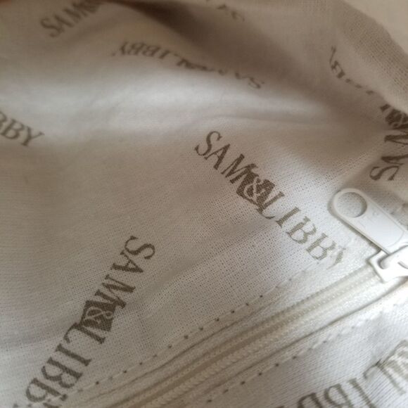 SAM & LIBBY DRAWSTRING CROSSBODY BAG - Picture 8 of 15